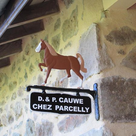 Montagny  La Vache Sur Le Toit Bed & Breakfast エクステリア 写真