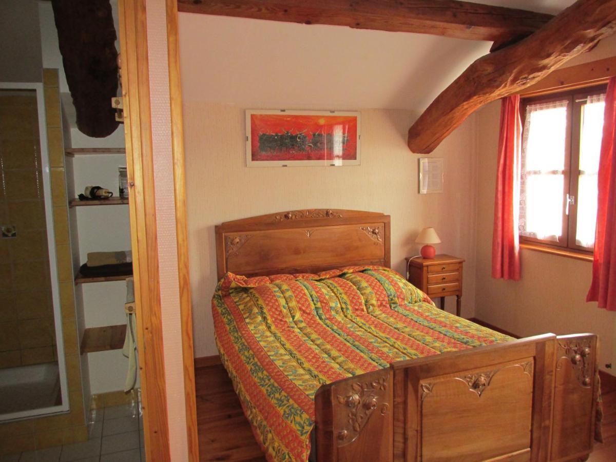 Montagny  La Vache Sur Le Toit Bed & Breakfast エクステリア 写真
