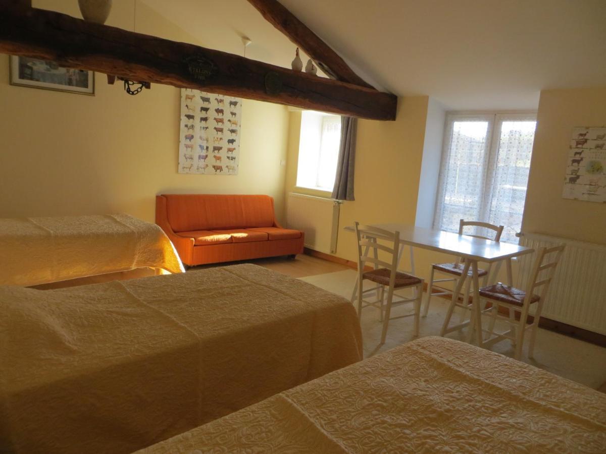 Montagny  La Vache Sur Le Toit Bed & Breakfast エクステリア 写真