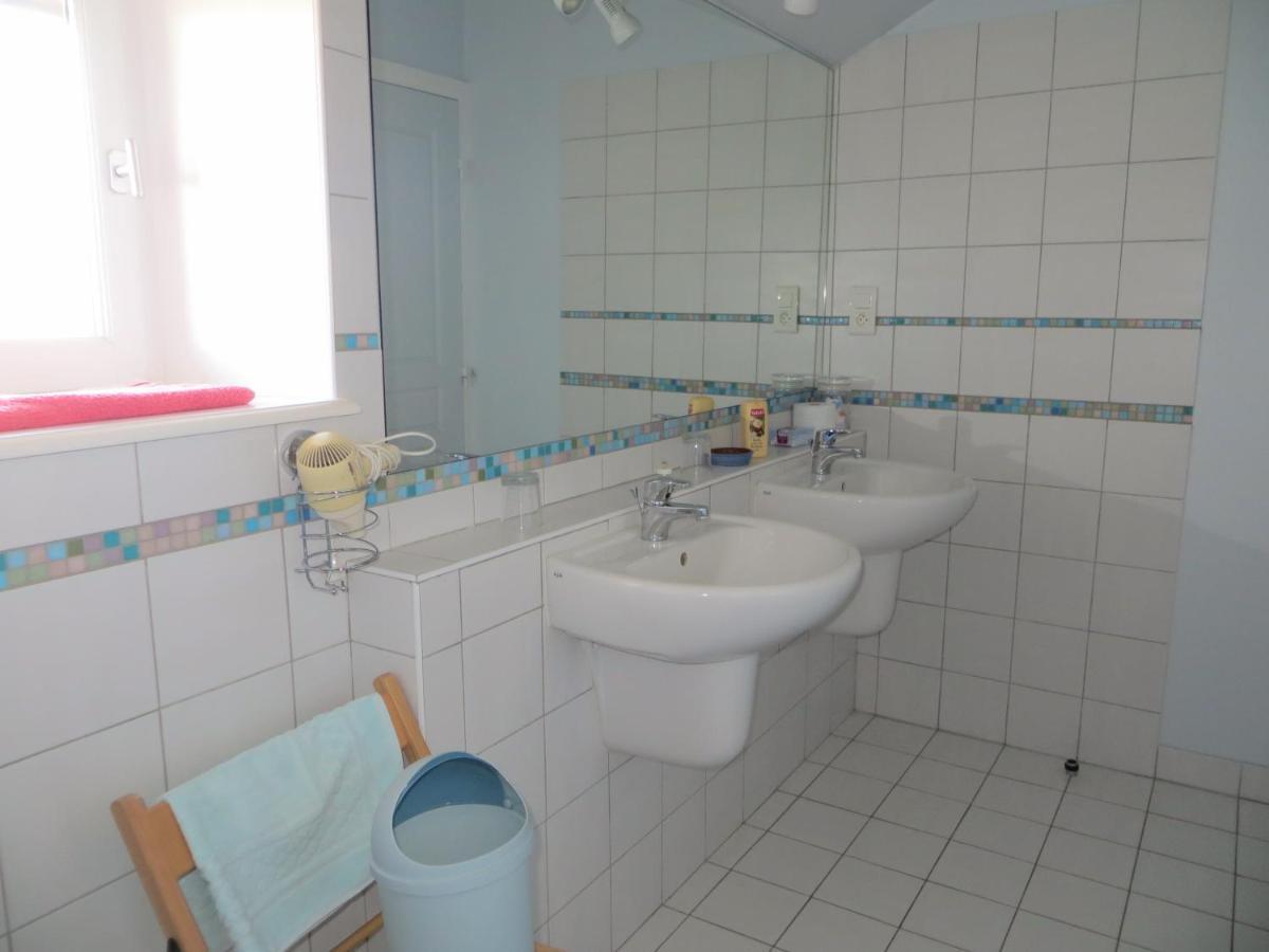 Montagny  La Vache Sur Le Toit Bed & Breakfast エクステリア 写真